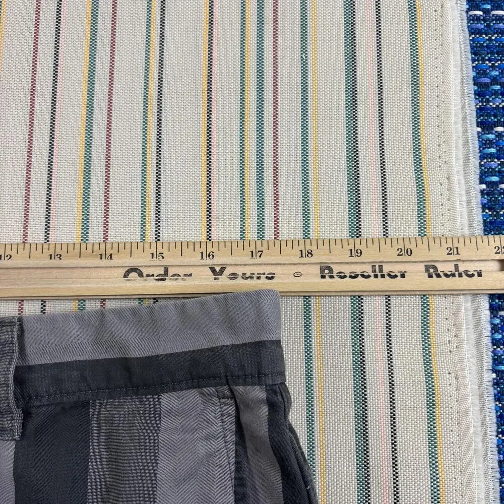 The North Face Shorts Mens 34 Gray Stripe Chino 9.5 Inseam Stretch Canvas Casual